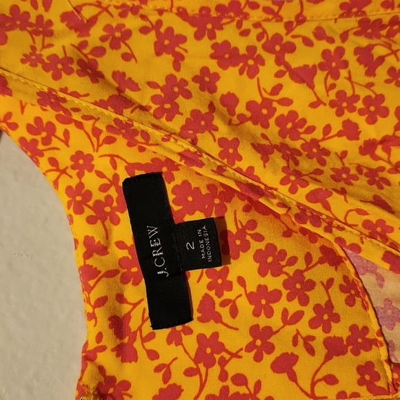 ❤️ NWOT! J CREW PINK YELLOW FLORAL PEPLUM TOP, 2 - Picture 3 of 7